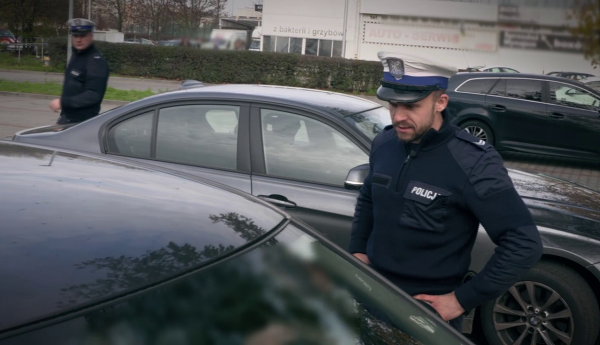 Bez dowodu, bez prawa jazdy, ale przede wszystkim za szybko